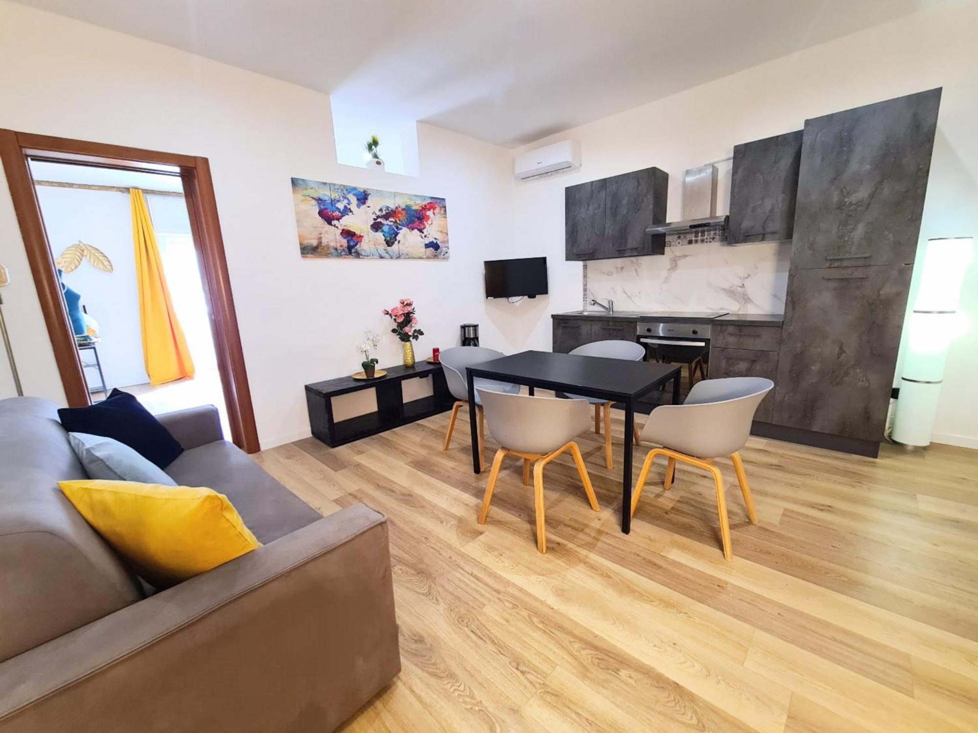 Luxury Flat In Center By The Sea Apartment Bari Luaran gambar